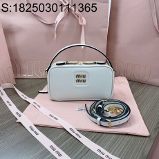 [JHL] 미우미우 나파 레더 숄...