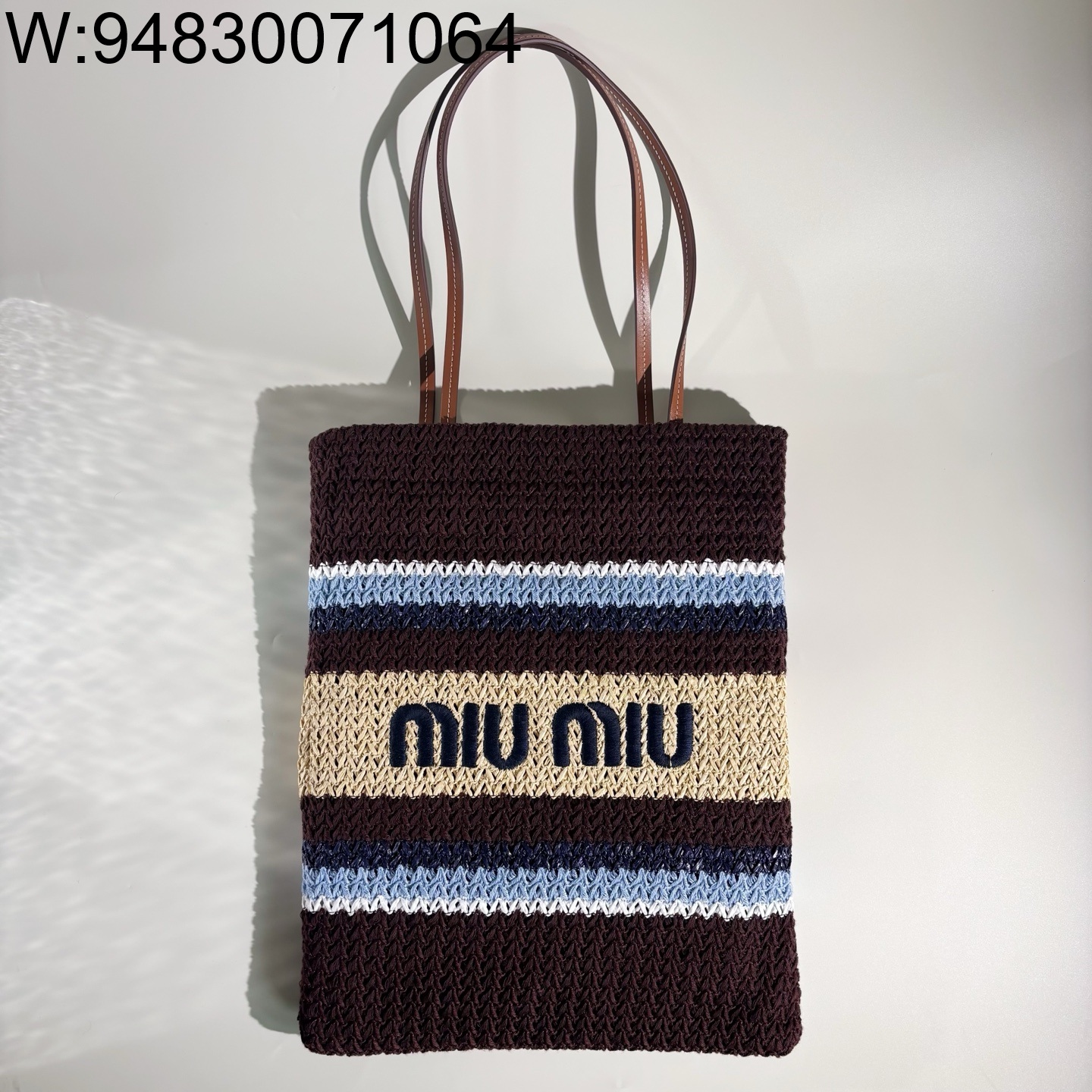 [JHL] 미우미우 라피아 이펙트 우븐 토트백 코코아 브라운 셀레스트 내츄럴 5BG248 32*41cm