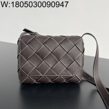 징 팩토리 보테가베네타 디아고 795637 22.5*16.5*5.5cm 브라운 흰색선 
