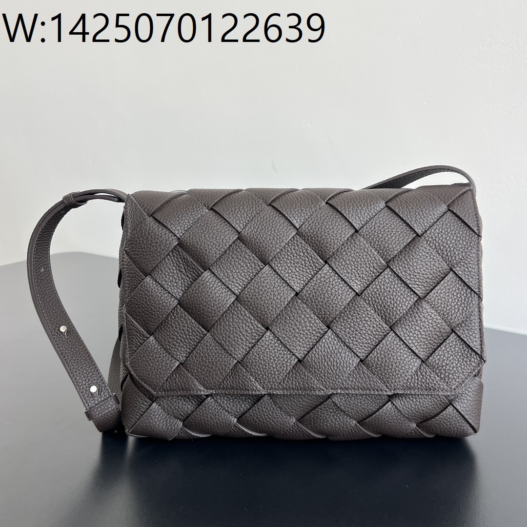징 팩토리 보테가베네타 라지 디아고 815796 32*21.5*5cm 폰단트