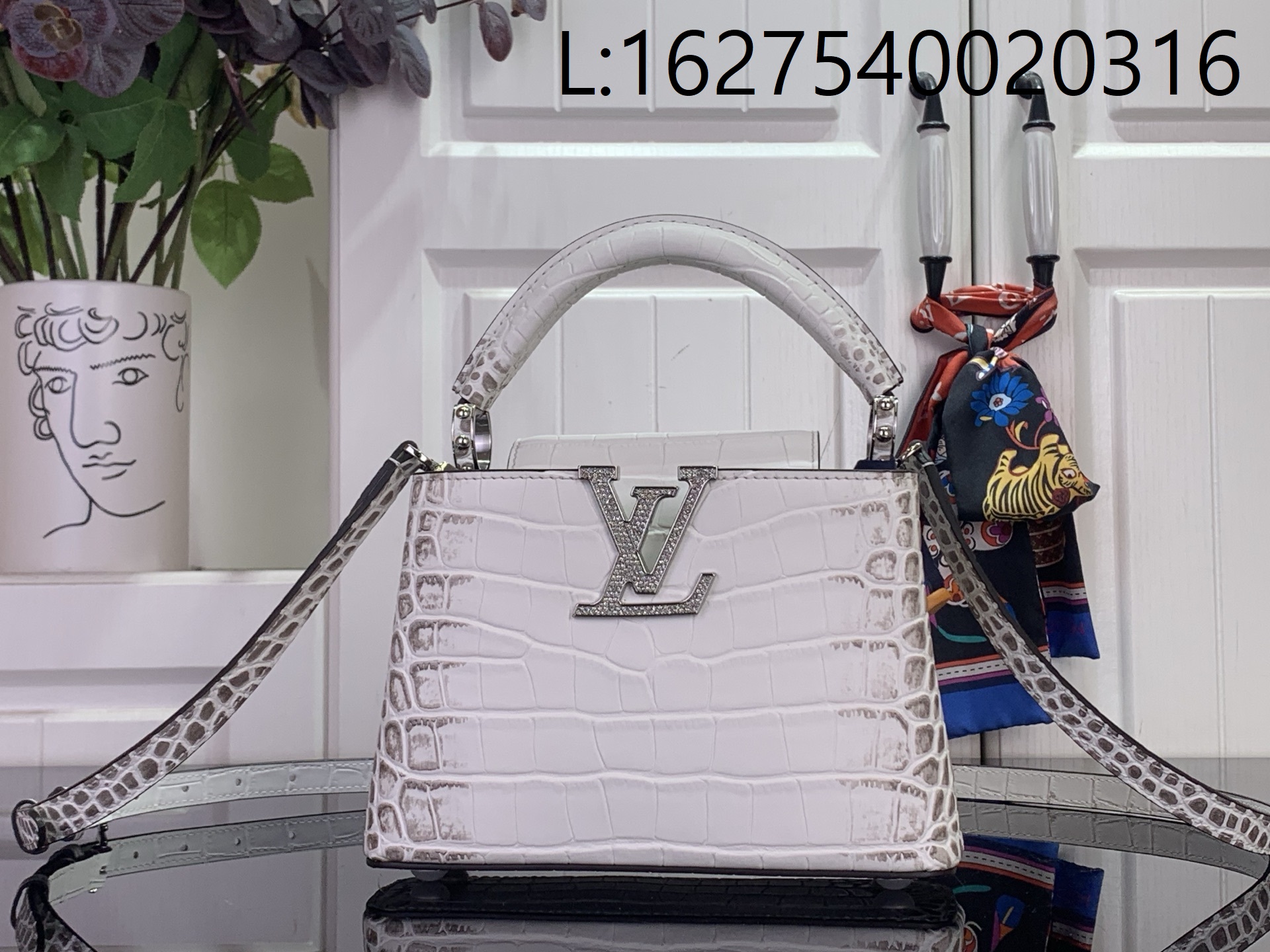 [88factory] 루이비통 카퓌신 미니 악어무늬 M94227 M48865 M88298 21*14*8cm 화이트
