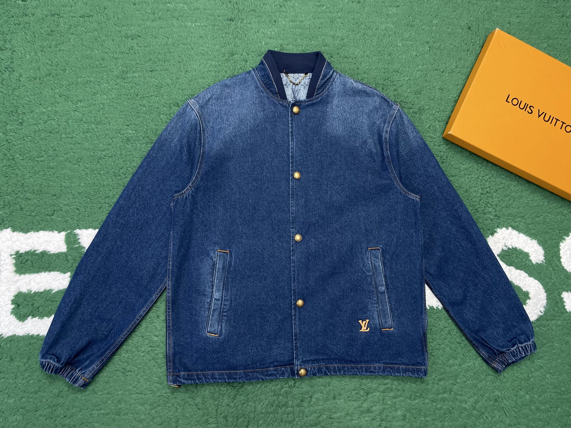 [잔디집1] Louis Vuitton 루이비통 LV 패치 데님 코치 재킷 인디고
