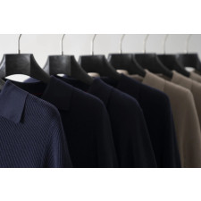 [콜라셀러] Brunello Cucinelli 브루넬로 쿠치넬리 아이보리 시걸 칼라 니트 반팔티