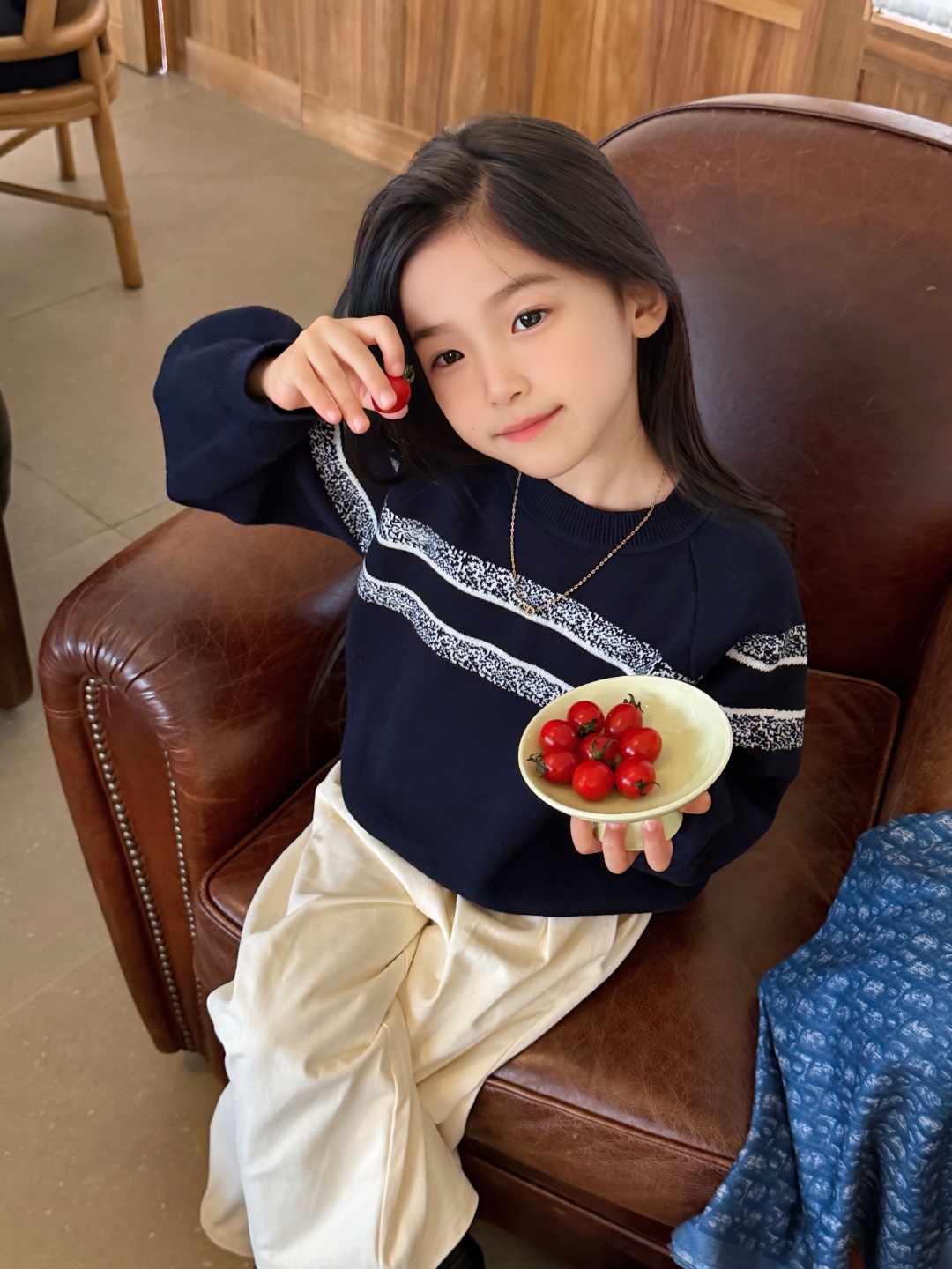 [AC아동복] 디올 네이비 레터링 스웨터