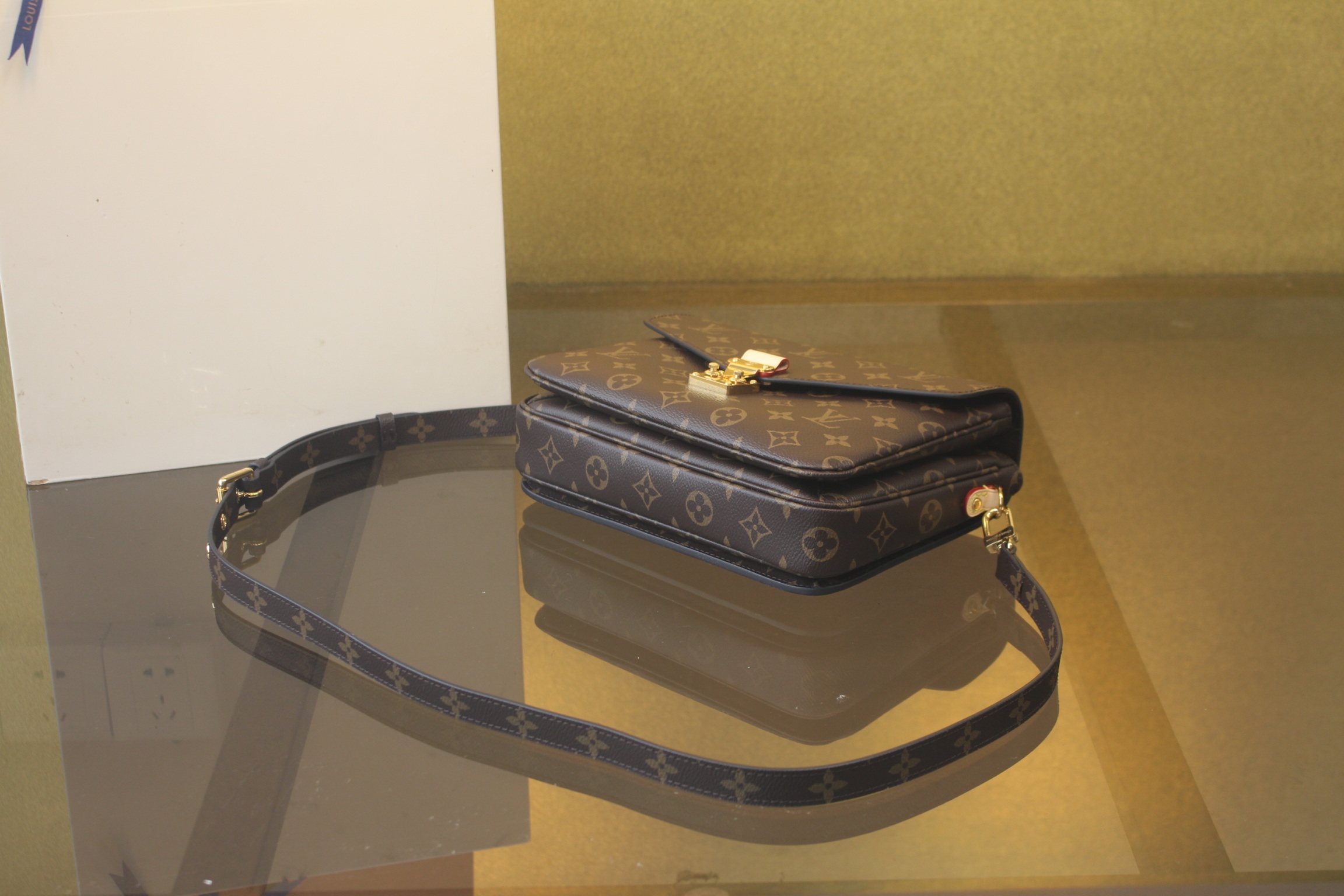 img4.jpg