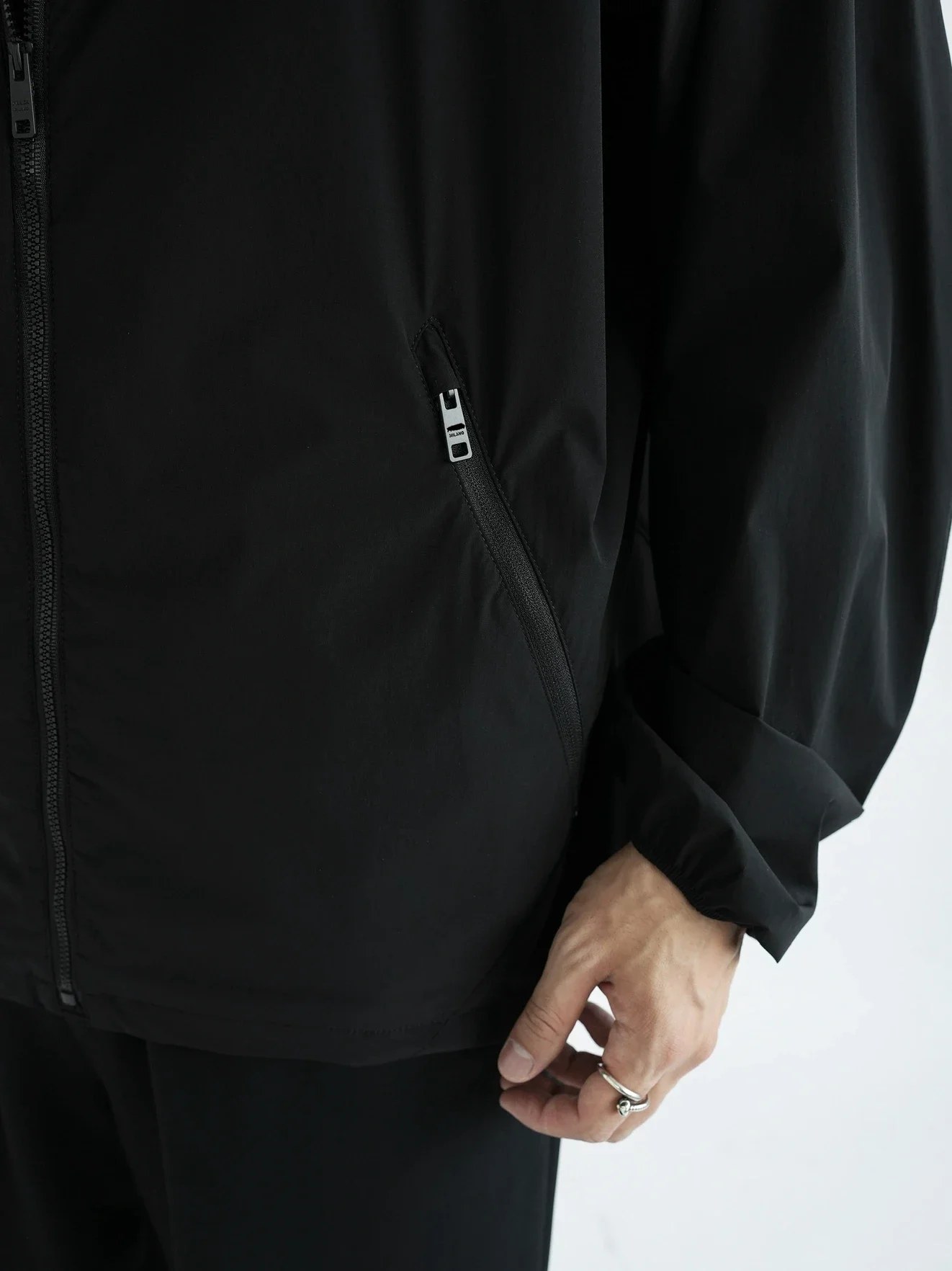 img10.jpg