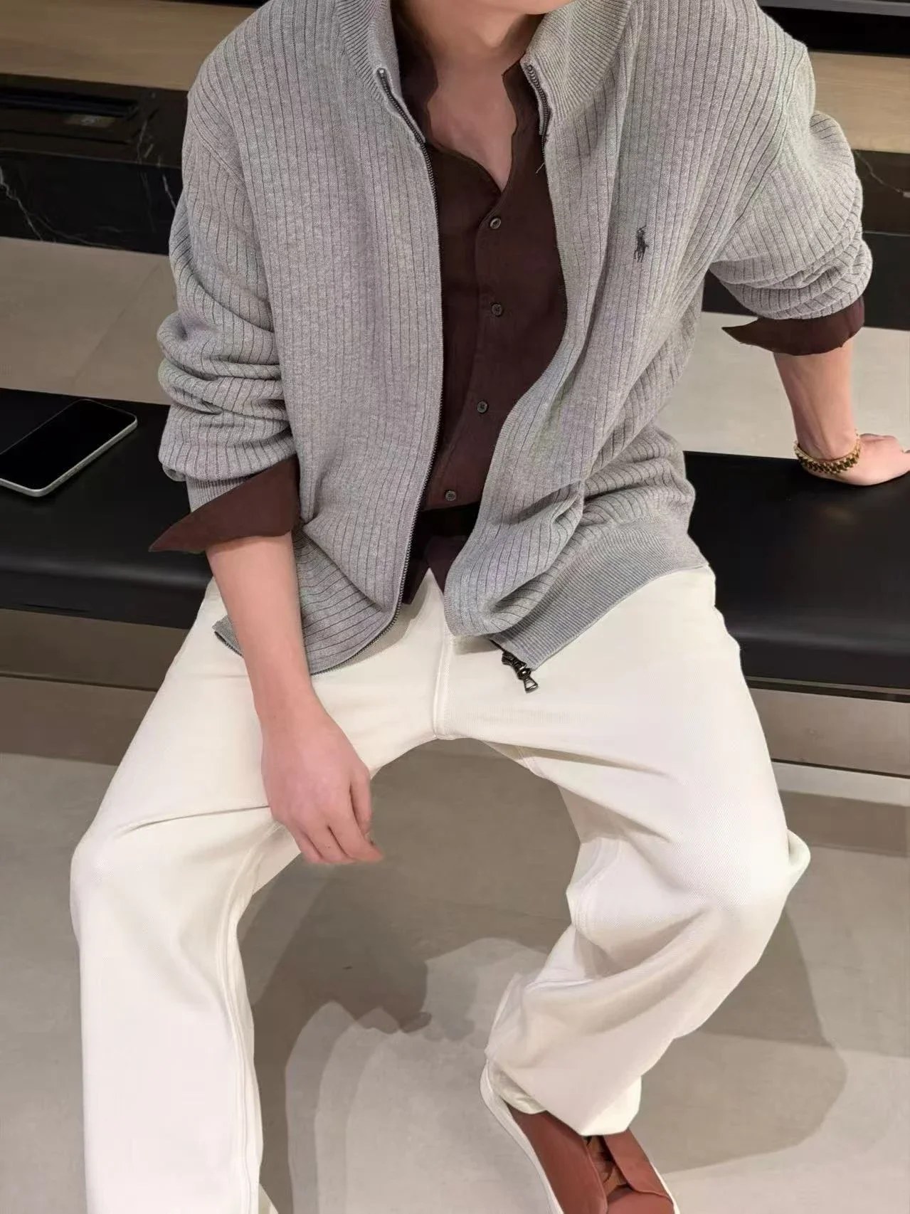 img4.jpg