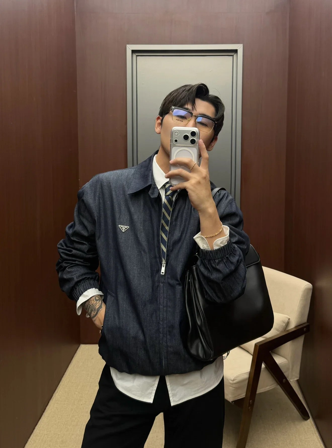 img12.jpg