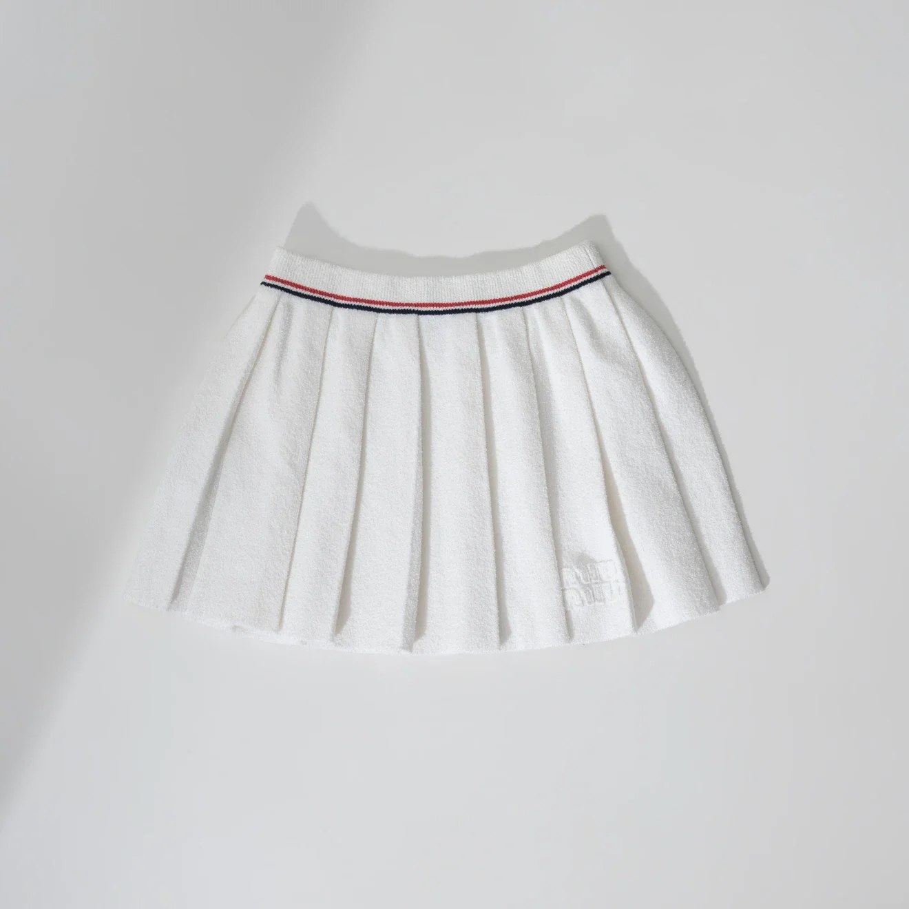 img4.jpg