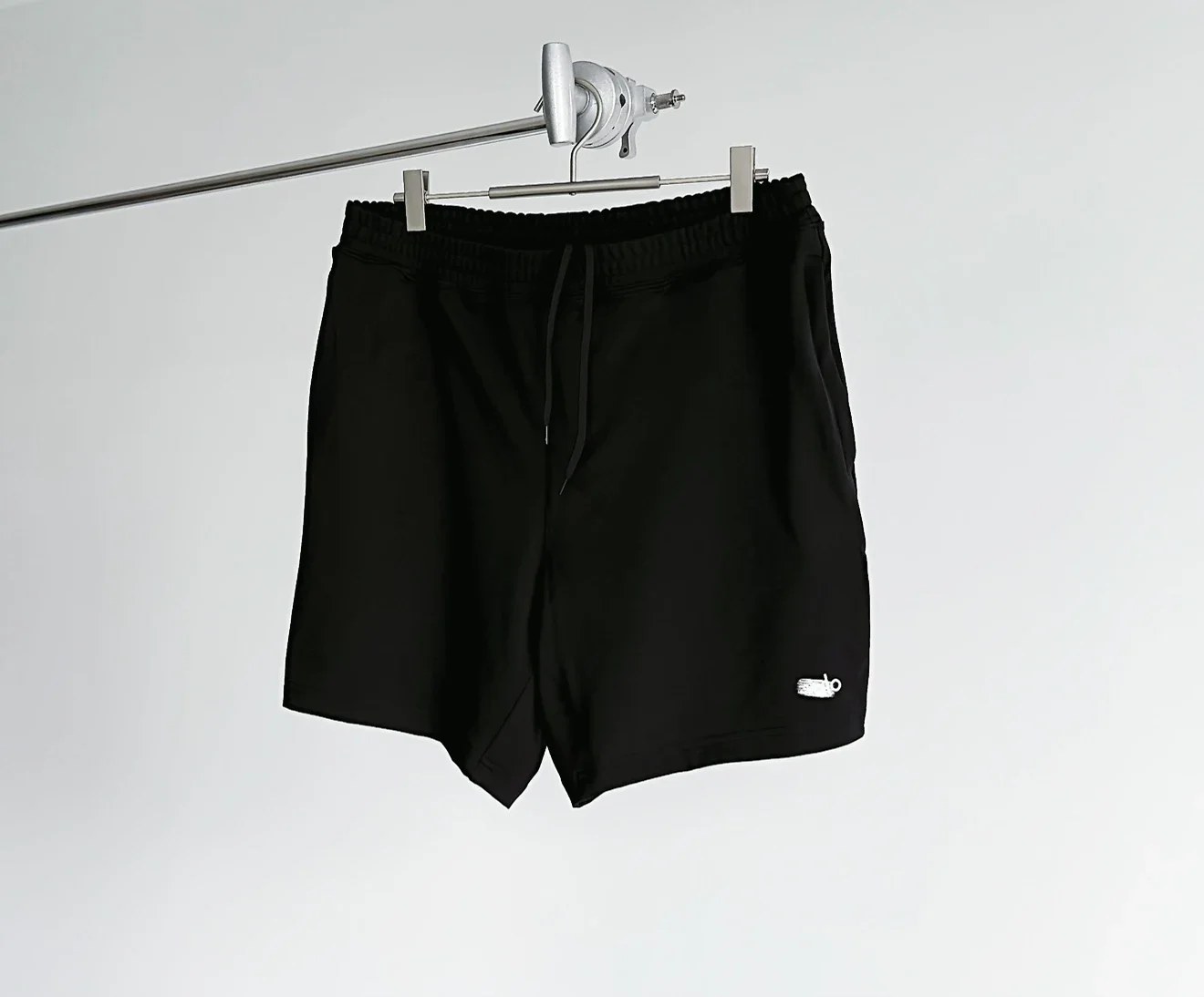 img1.jpg