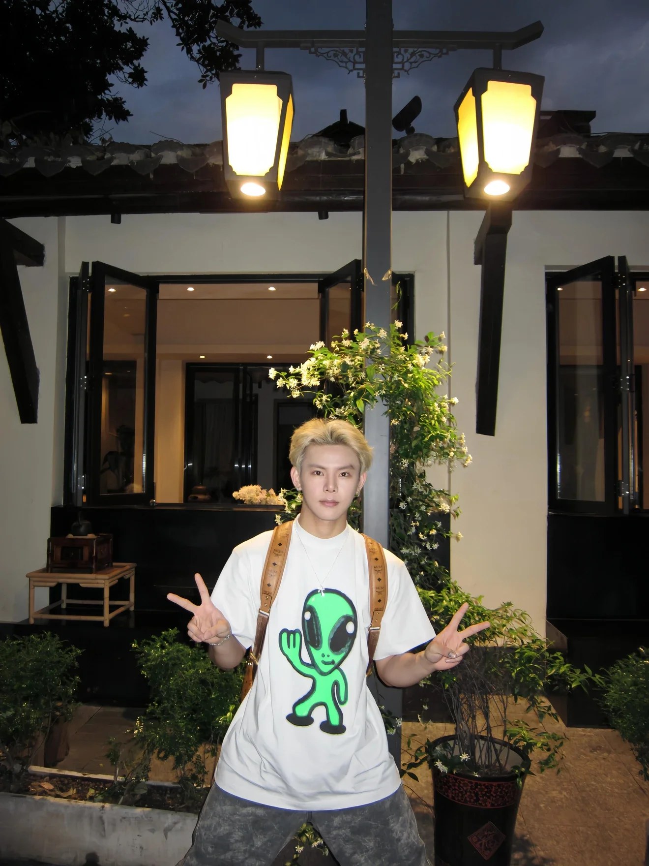img10.jpg