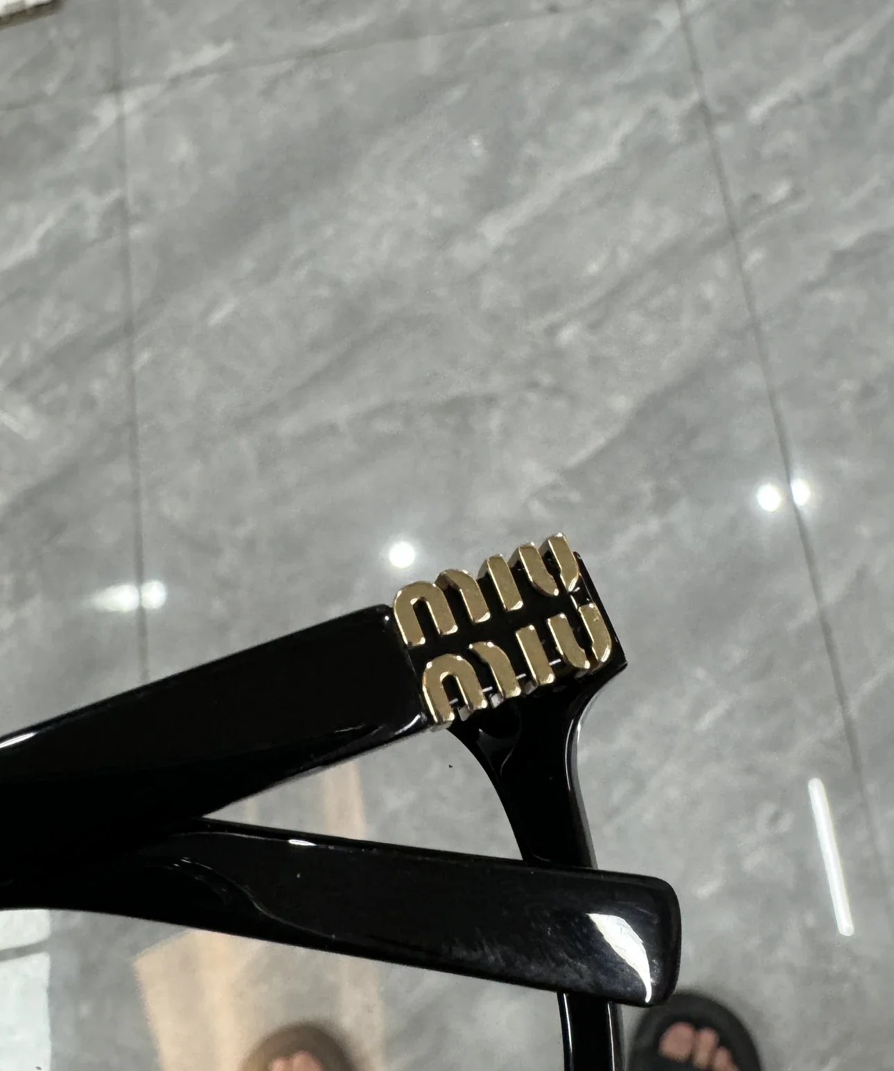 img10.jpg