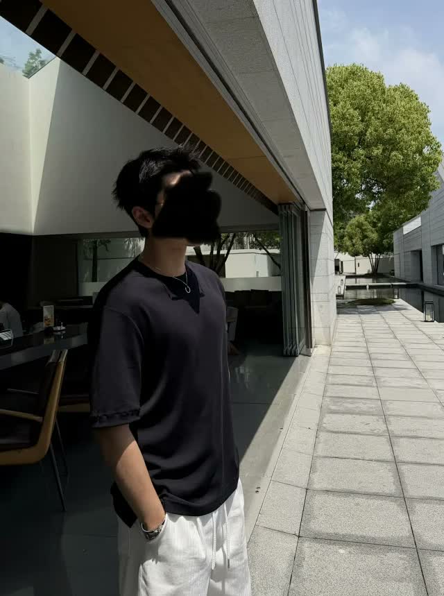 img10.jpg