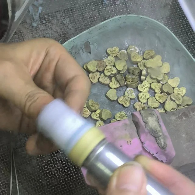img10.jpg