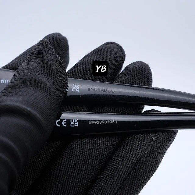img12.jpg