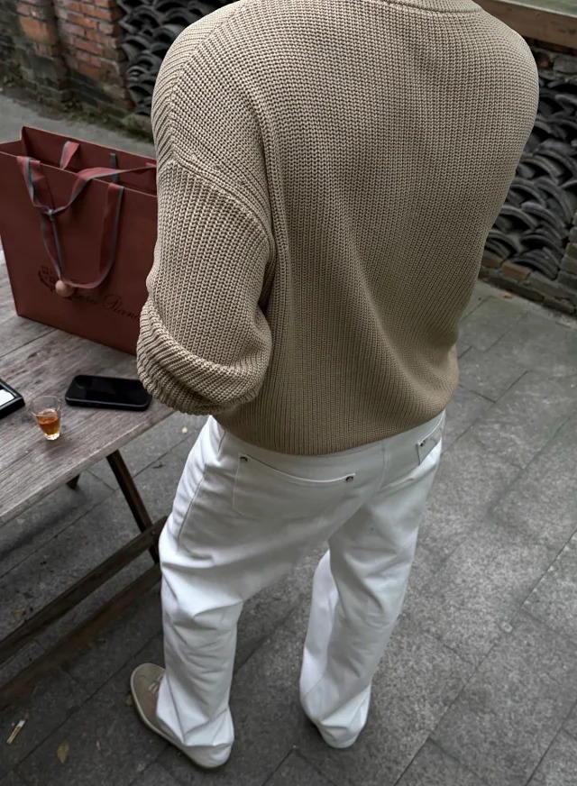 img10.jpg